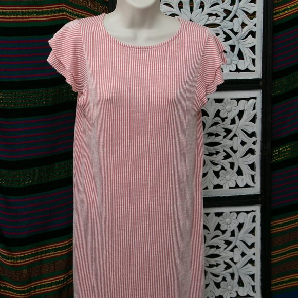 Red and White Stripped Dressed - Picture 5 of 10